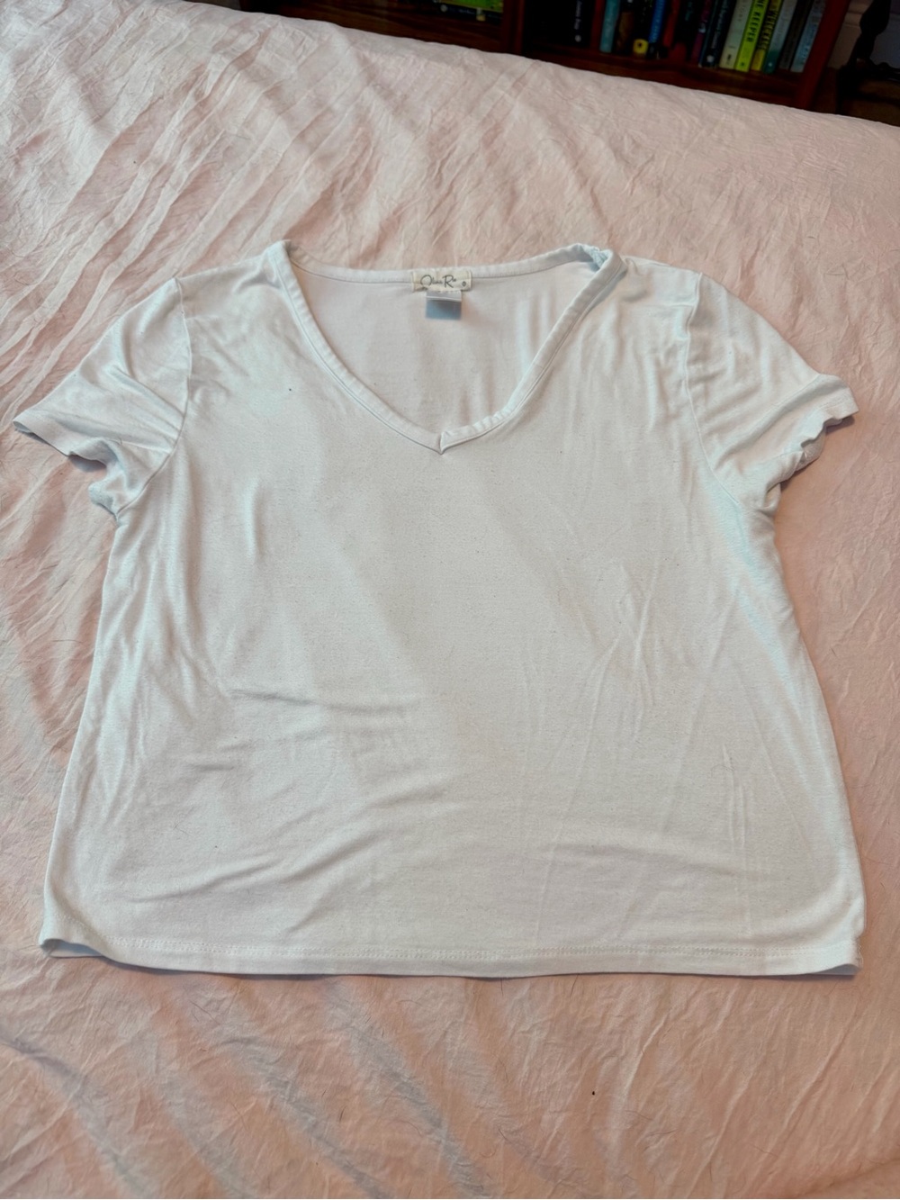 Olivia Rae White V-neck Tee Soft Basic Everyday Top | Size Medium